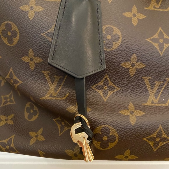 Louis Vuitton flower zipped tote MM handbag - Picture 11 of 16